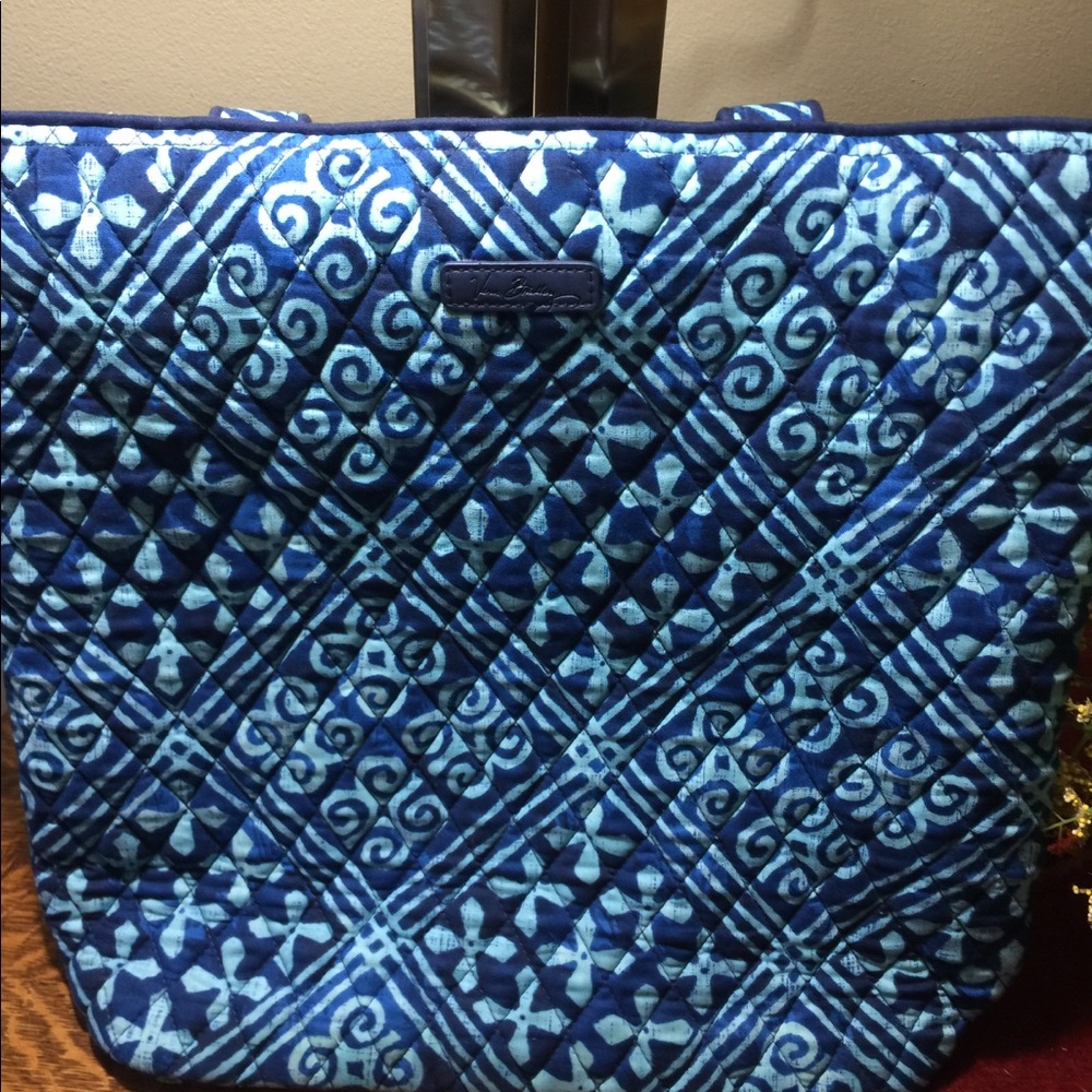 Vera Bradley Cuban tile bag
